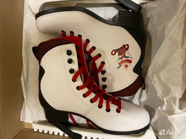 Коньки фигурные trek 39 размер