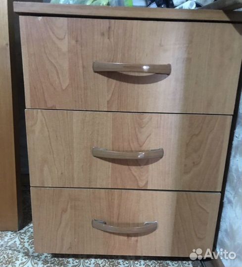 Компьютерный стол