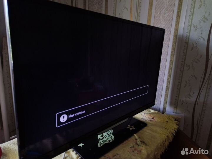 Продам телевизор бу Philips 4200 series