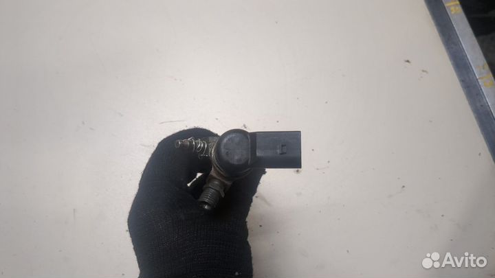 Форсунка топливная Renault Megane 3, 2014