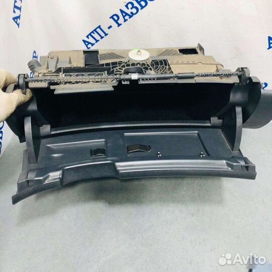 Бардачок с охлаждением Skoda Octavia A5 BSE 2011