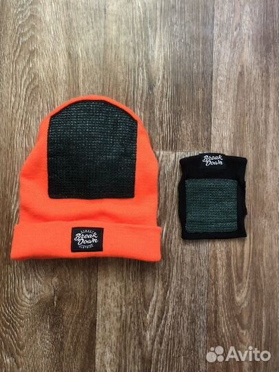 Шапку и перчатка для брейка