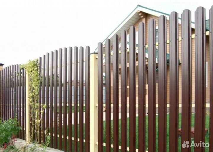 Забор из евроштакетника ,ворота, калитки под ключ