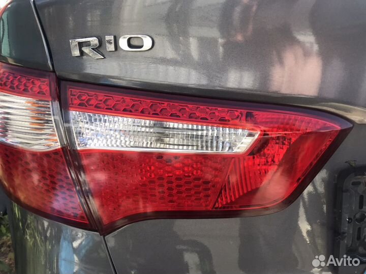 Фонарь задний на крышку багажника KIA RIO 3