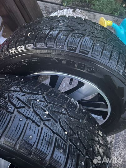 Nordman 7 215/65 R16 102