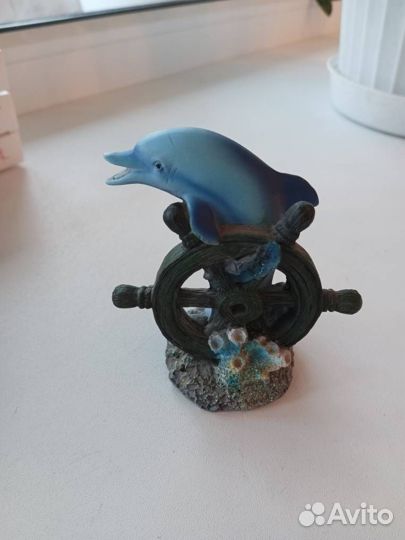 Сувениры. Копилка. Нэцки. Гжель