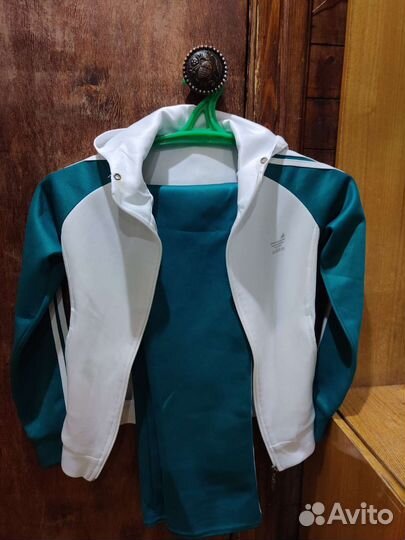 Спортивный костюм для девочки от 10 лет Adidas