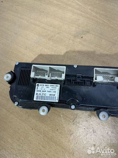 Блок Климатроник climatronic Skoda 3T0907044BS