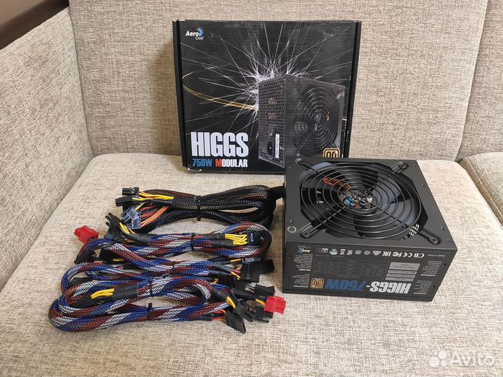 Блок питания Aerocool higgs-750W (750 Вт)