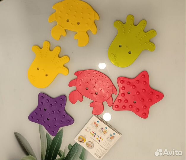 Игрушки для купания в ванной