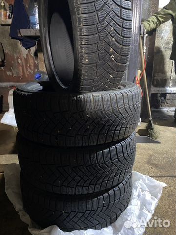 Pirelli Ice Zero FR 205/50 R17