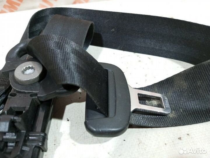 Ремень безопасности передний правый Skoda Rapid