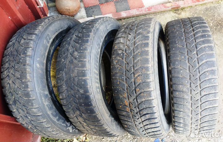 Bridgestone Ice Cruiser 5000 235/65 R17