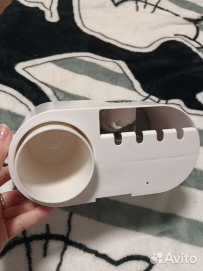 Держатель для зубных щеток