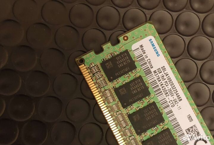 Модуль памяти DDR 4 Samsung 8Гб, не рабочий