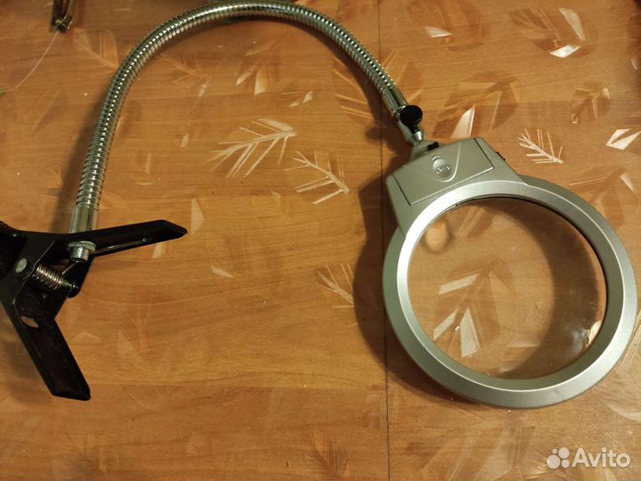 Лупа с подсветкой