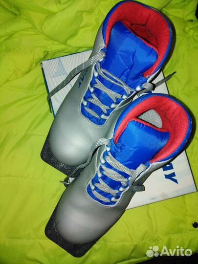 Лыжные ботинки 37 размер