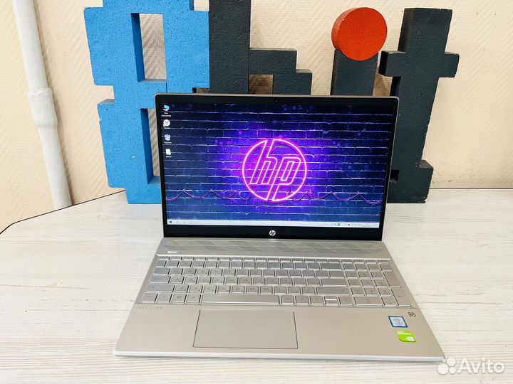 Игровой ноутбук i5-8250/8gb/ips/ssd 1tb