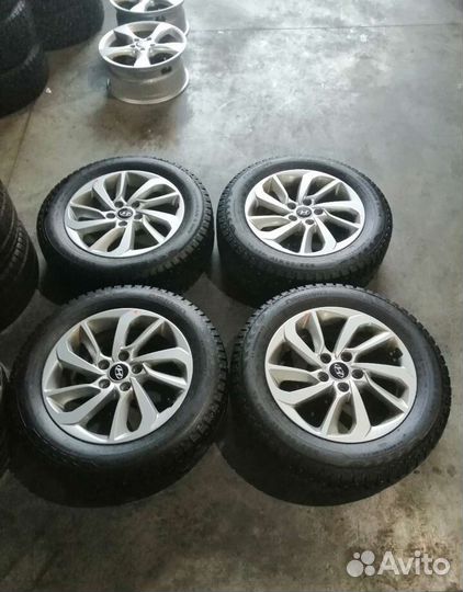 Зимние колёса Hyundai 225/60/17 Nokian