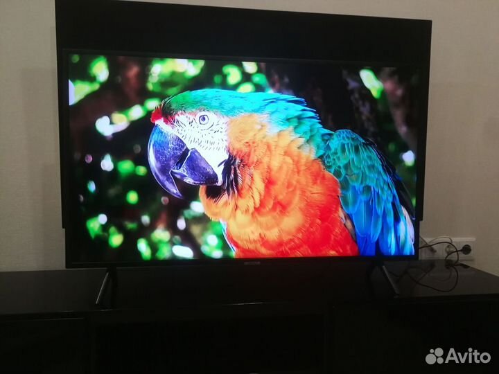 Телевизор Samsung SMART tv 43
