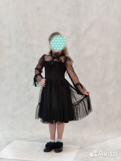 Платье вэнсдей