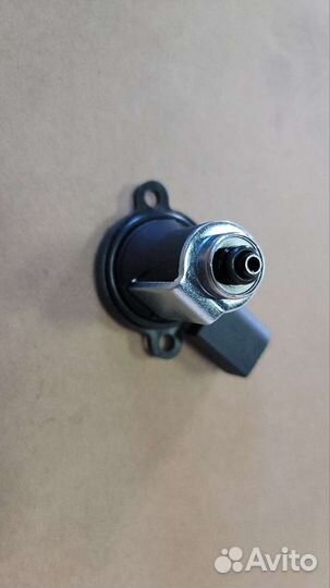 Клапан сброса давления компрессора пневмоподвески