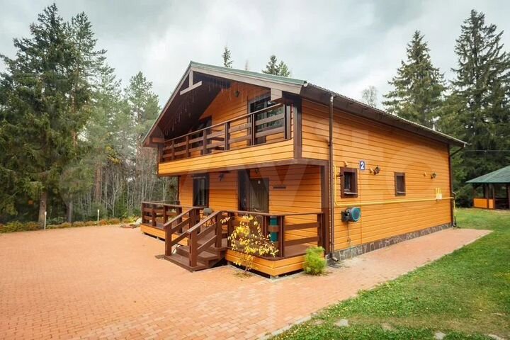 Дом 216 м² на участке 15 сот.