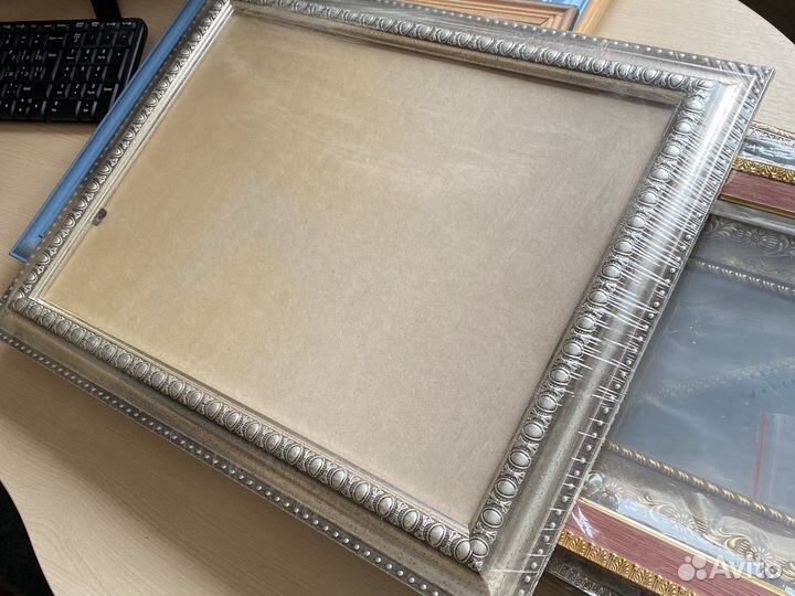 Рамы для картин и фотографий