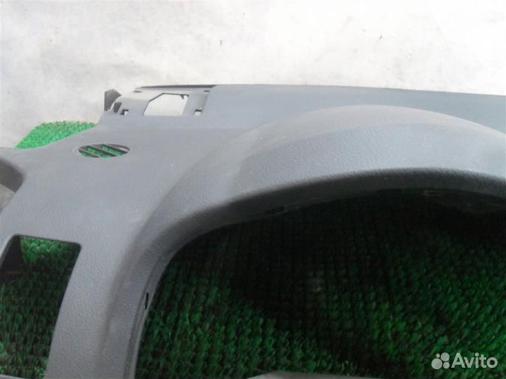 Накладка торпедо Toyota Corolla Verso R1 2004