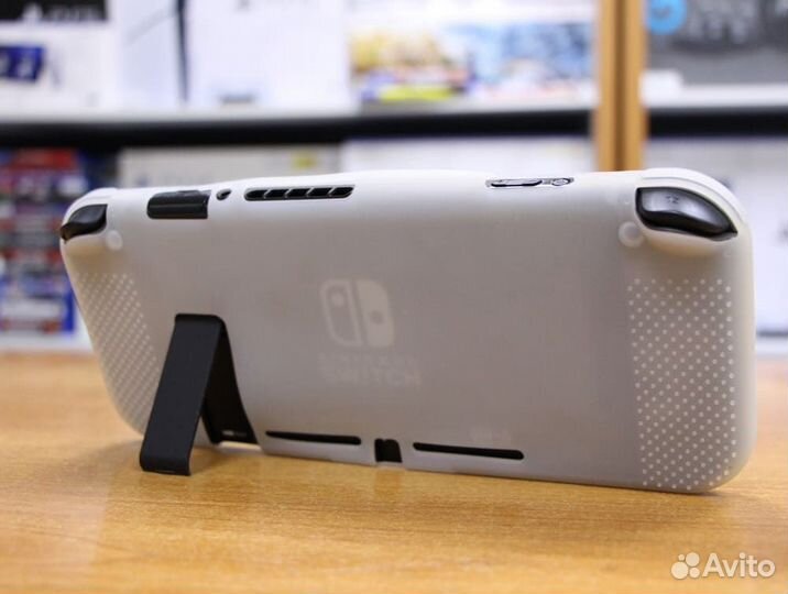 Силиконовый чехол Silicon Case White белый Switch