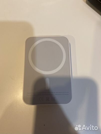 Повербанк для айфона