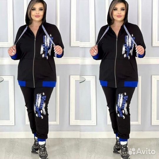Спортивный костюм женский