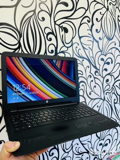 Ноутбук HP с гарантием