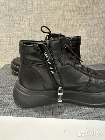 Ботинки женские зимние 38 размера