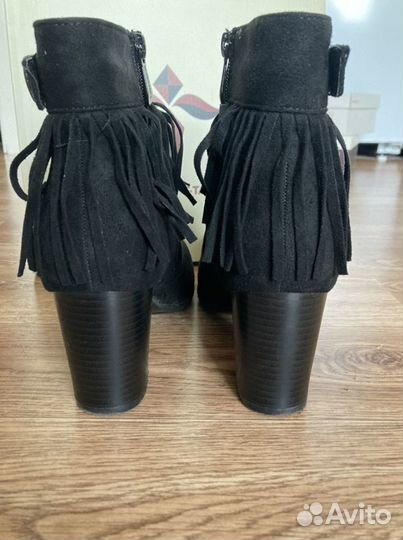 Ботинки женские демисезон новые черные 40 размер