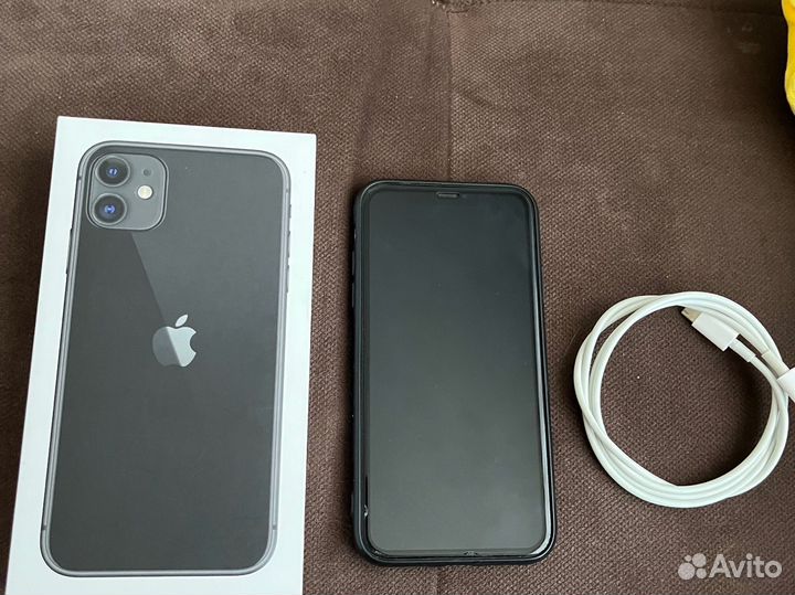 iPhone 11, 64 ГБ