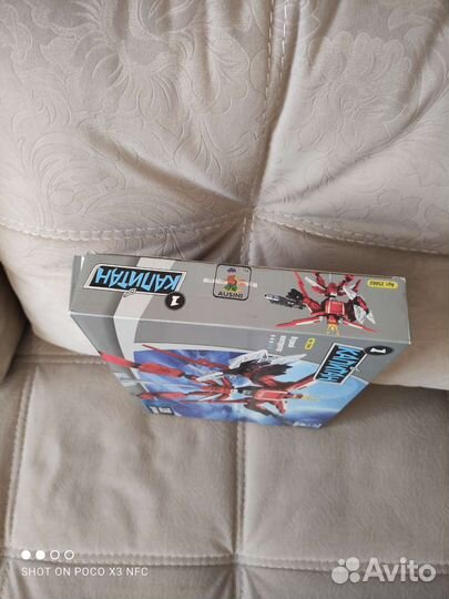 Игрушка робот трансформер