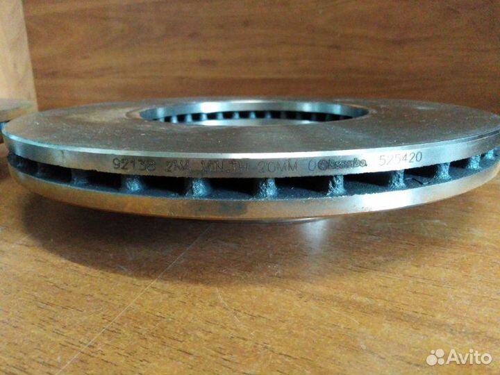 Диск тормозной передний Nissan Primera P11 1995