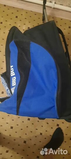 Сумка хоккейная на колесах