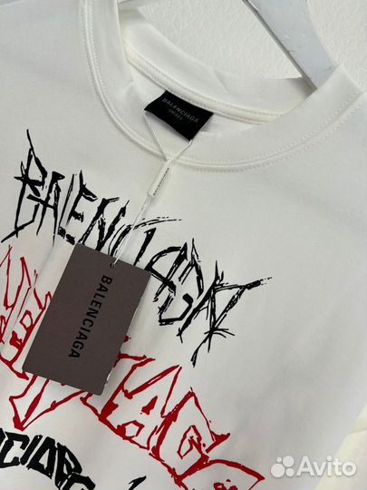 Футболка Balenciaga