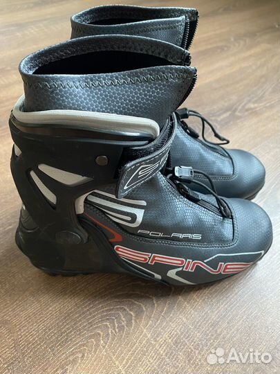 Лыжные ботинки коньковые spine