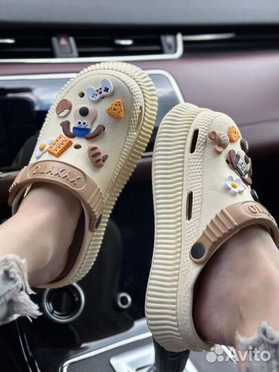 Crocs женские джибитсы в подарок