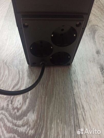 Источник бесперебойного питания