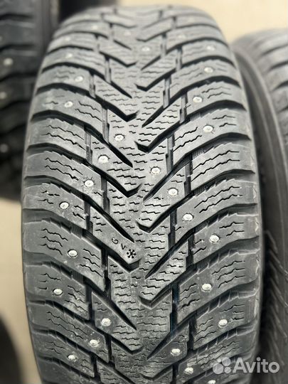 Nokian Tyres Hakkapeliitta 8 SUV 225/65 R17