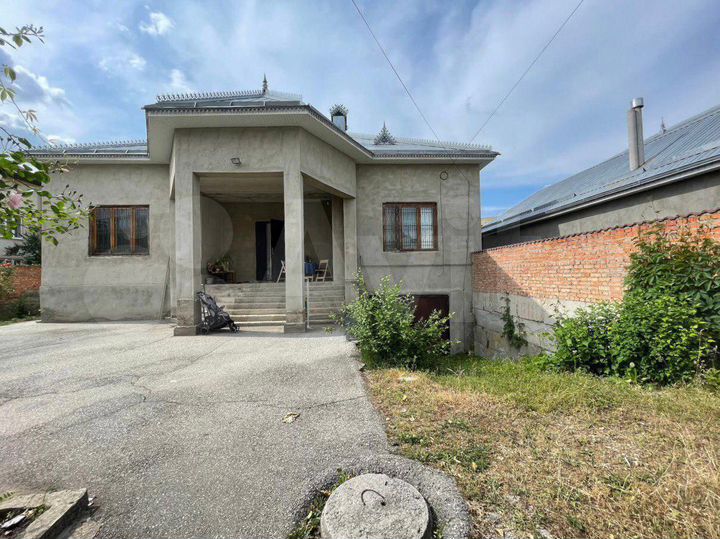 Дом 342 м² на участке 6 сот.