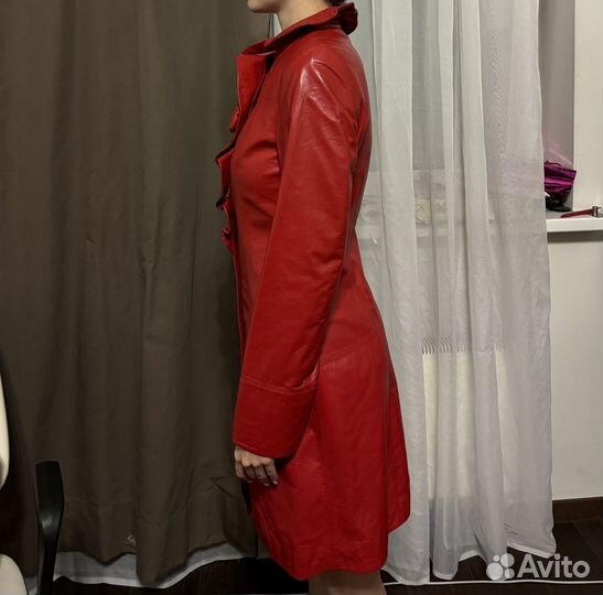 Кожаное пальто женское