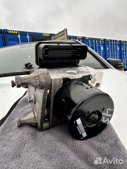 Блок ABS Mercedes-Benz w204 4 matic 3.5