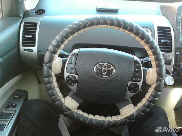 Кожаная оплетка руля ручной работы на любое авто