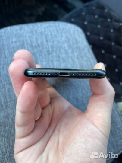 iPhone SE (2022), 128 ГБ