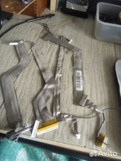 Запчасти для ноутбука,петли,шлейф,динмик,инвентор